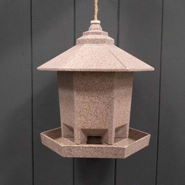 Earthy Deluxe Hexagonal Bird Feeder Nut Husk (21.6cm)-1